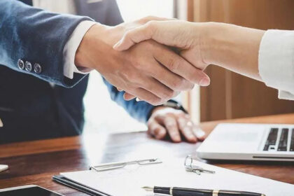 Кредит під заставу нерухомості та авто від Royal Standard Group