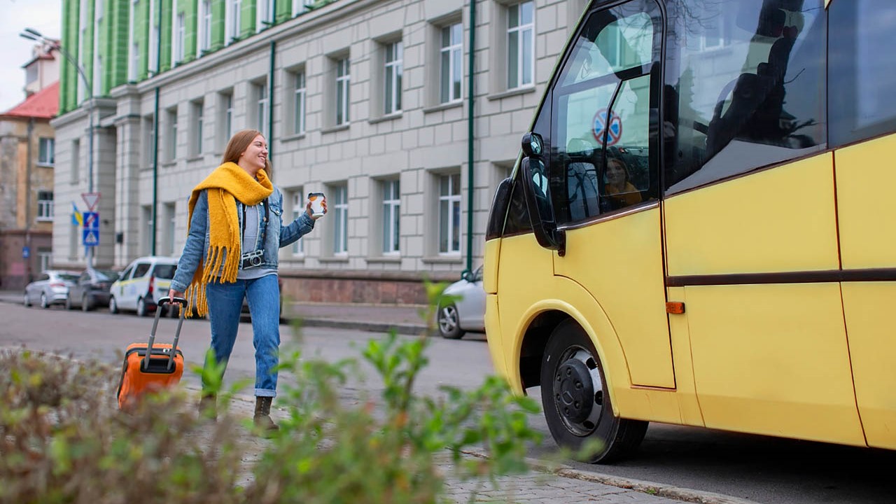 Пасажирські перевезення автобусами